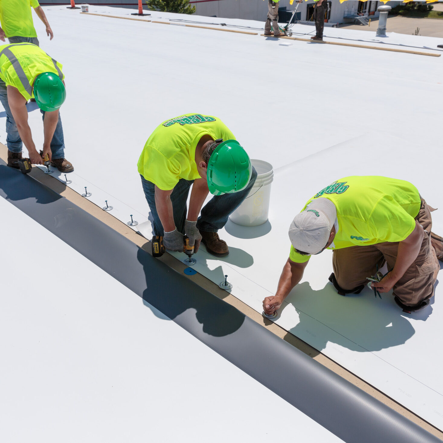 160507 6211 square 4b911be5c771f6328997a14bd204e7ea 98s32po41wj5 commercial roof replacement